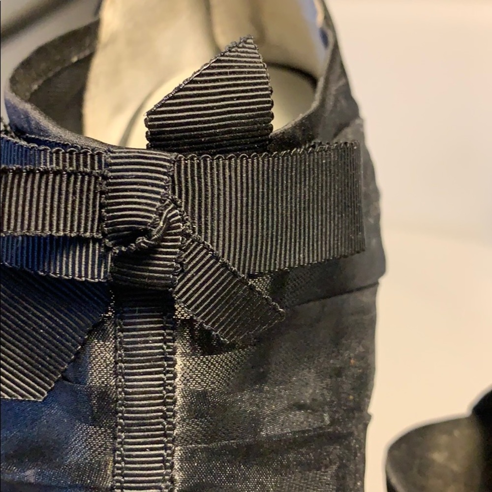Shoes - Picture 3 of 6